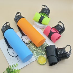 Collapsible Water Bottles, 20oz Silicone Reusable Water Bottle with Straw and Strap, Leakproof Foldable Sports Water Bottle for Travel Camping Running Hiking Gym, BPA Free